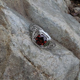 18k white gold c.1920's Art Deco garnet filigree ring