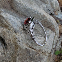 18k white gold c.1920's Art Deco garnet filigree ring