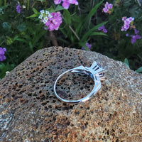 Platinum blue sapphire & diamond estate ring