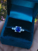 Platinum blue sapphire & diamond estate ring