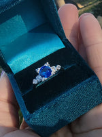 Platinum blue sapphire & diamond estate ring