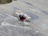 14k gold two tone Garnet & diamond estate ring