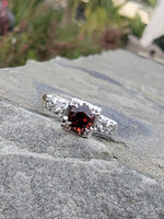 14k gold two tone Garnet & diamond estate ring