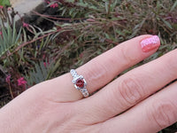14k gold two tone Garnet & diamond estate ring