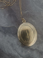 14k gold vintage oval locket pendant necklace