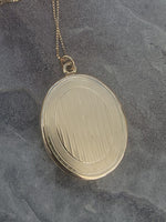 14k gold vintage oval locket pendant necklace