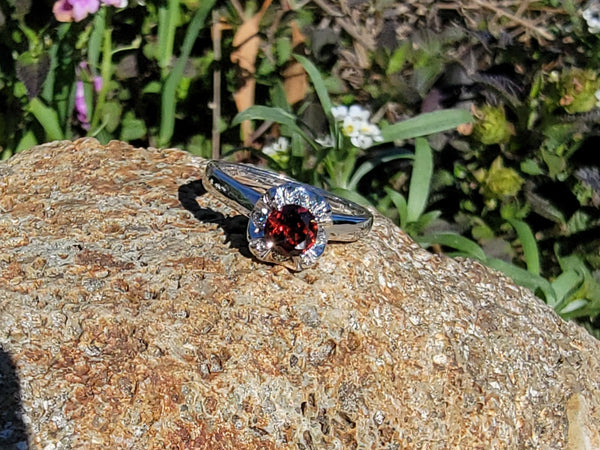 14k gold white garnet & diamond estate ring