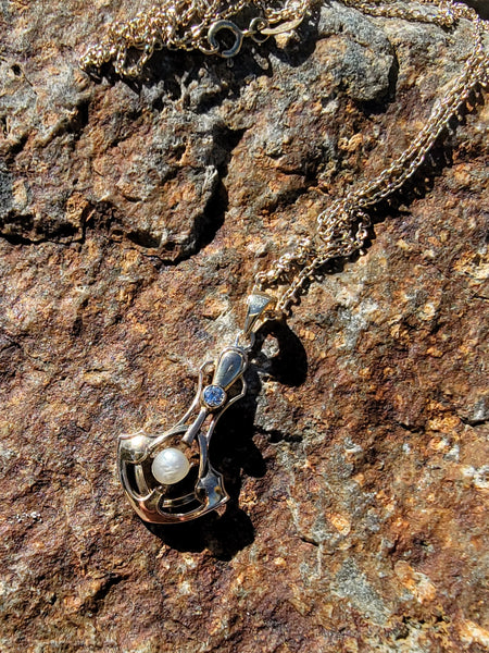 14k gold pearl & diamond Deco necklace pendant lavaliere
