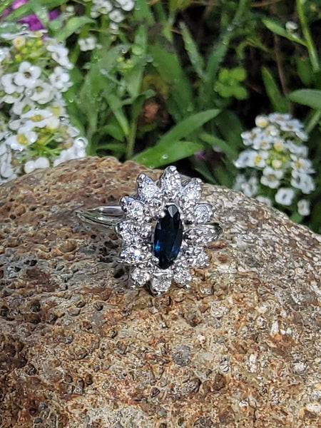 14k white gold blue sapphire & diamond estate ring