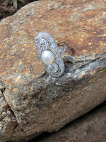 Platinum Diamond & Pearl estate Art Deco c.1920's glove shiel ring
