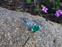 Platinum Emerald & Diamond estate Art Deco vintage antique ring