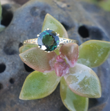 14k gold green Tourmaline solitaire estate ring
